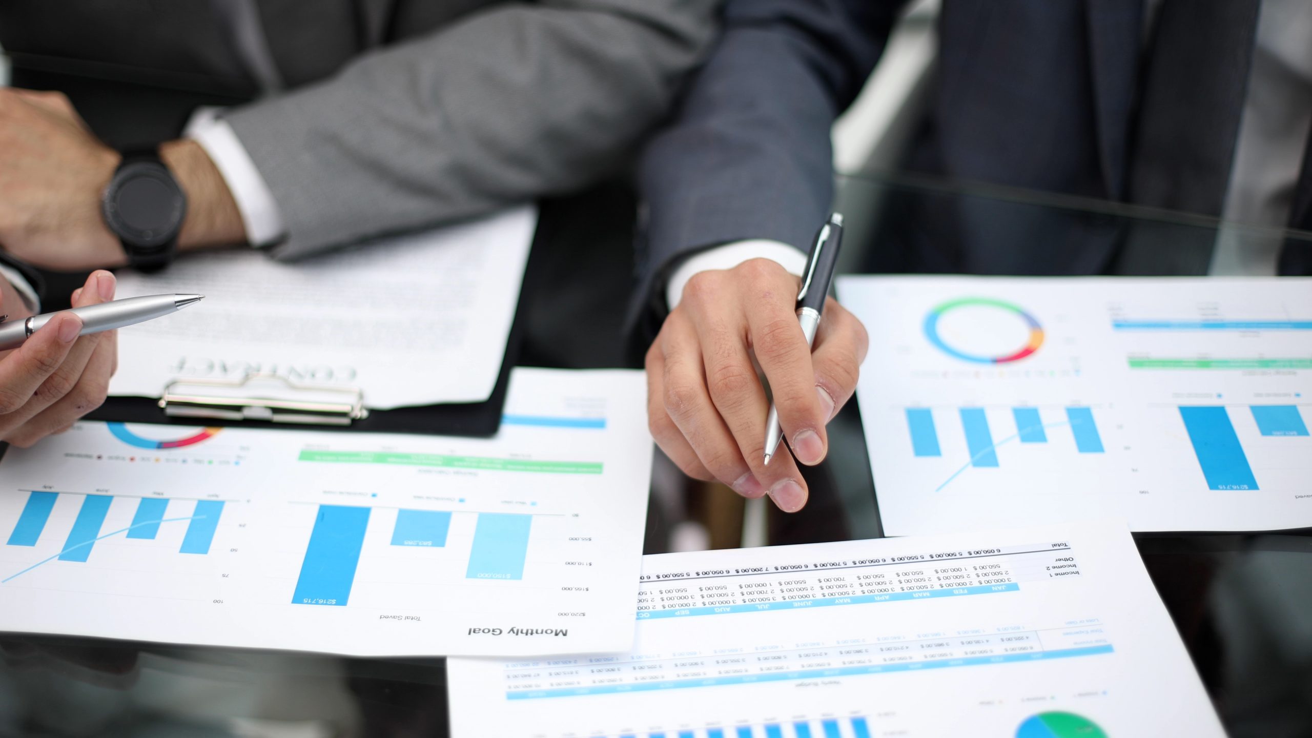 Herramientas de gestión de pago y su impacto en la cadena de suministro en diversas industrias